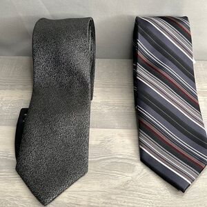 Bundle of 2 men’s ties new with tags